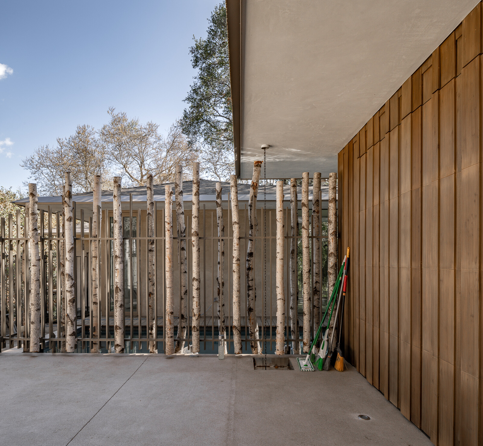 LA Brooktree House Image 5